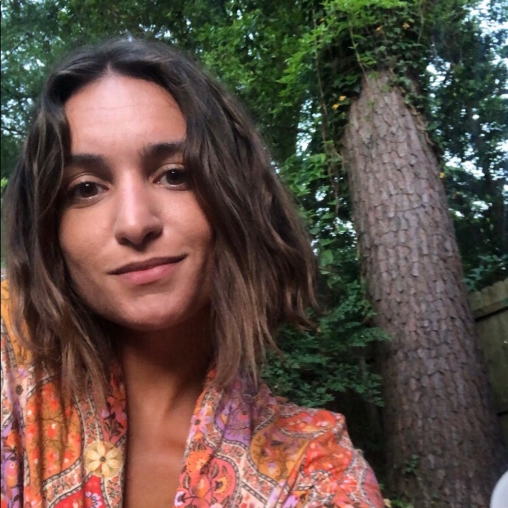 Meet your Posher, Gabriela